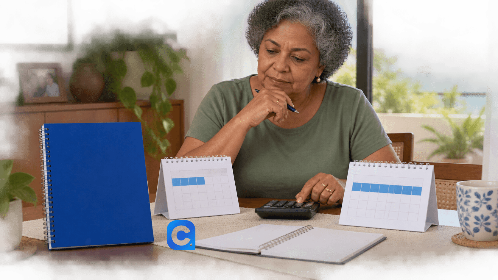 Aposentado compara calendários de pagamento de empréstimo