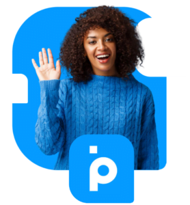 mulher agasalho azul cabelo cacheado sorrindo logo banco pan meu consig