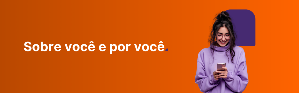 banco bmg meu consig mulher jovem sorrindo celular roupa lilas